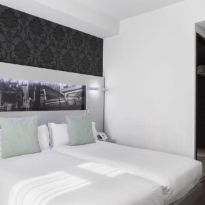 3 daagse stedentrip naar Petit Palace Plaza Mayor in madrid, spanje - Afbeelding 1